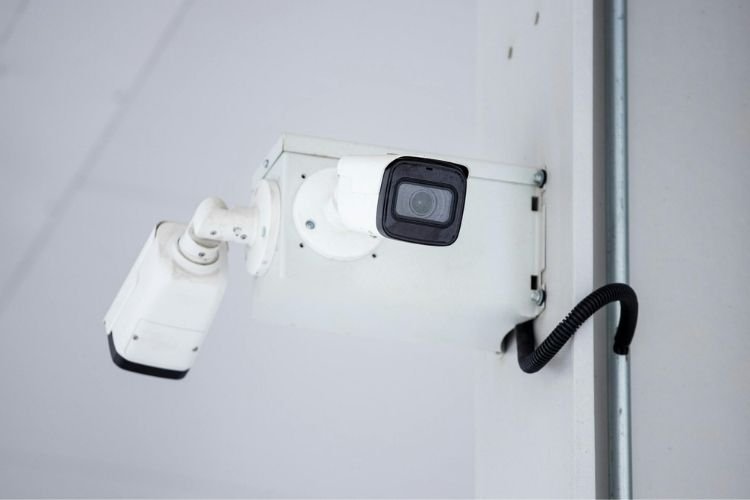 The Benefits of Installing CCTV at Home and Work
